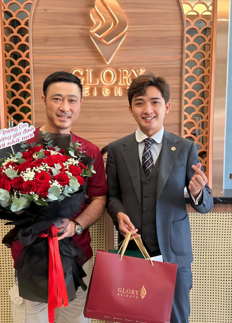 Nhật Trường CEO đồng hành cùng khách hàng trong dịp nhận nhà