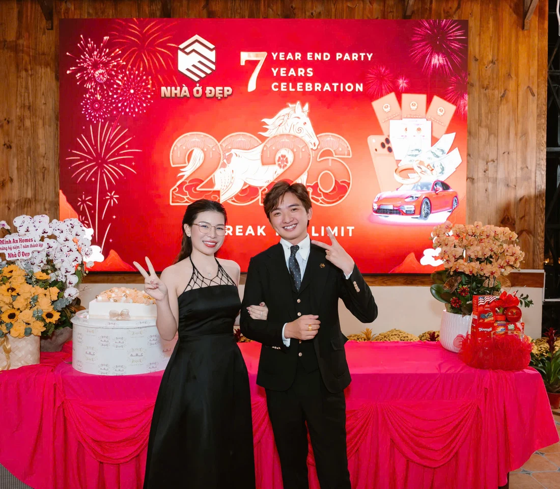 KOL Tomato Hường chụp cùng Nhật Trường CEO